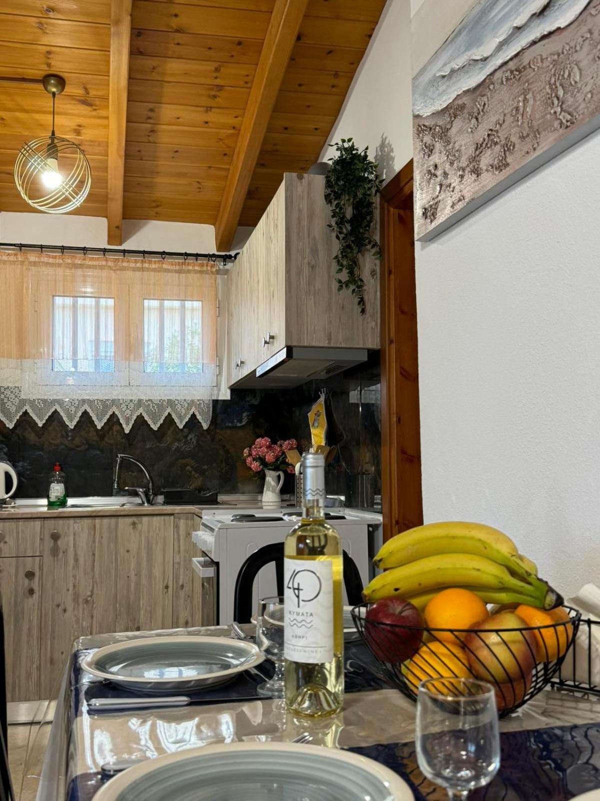 Alleyhouse 83 Kremastí